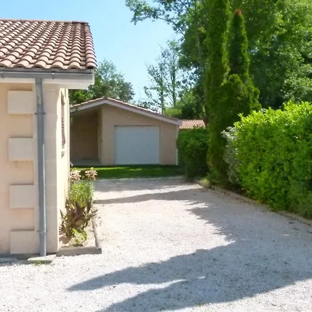 Semesterbostad Les Calicots *